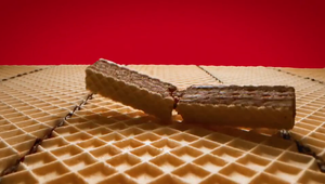 ​Snapping and splashing with KitKat.